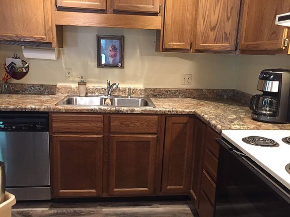 3rd image of 1524 Ash Ave