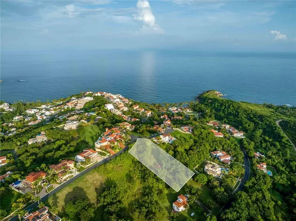 21 Ridge Top Dr, Humacao, PR 00791