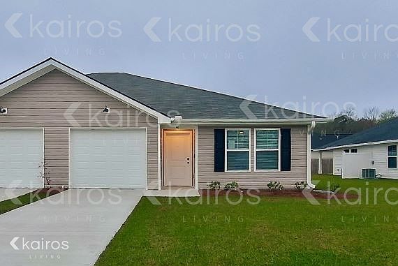1st image of 10 Bungalow Cir
