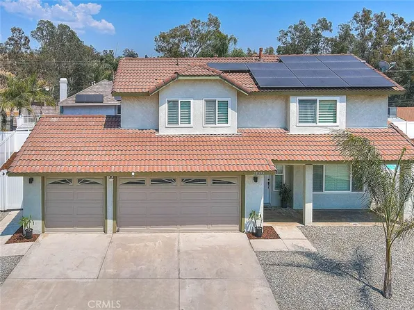 28399 Ashford Ct, Highland, CA 92346