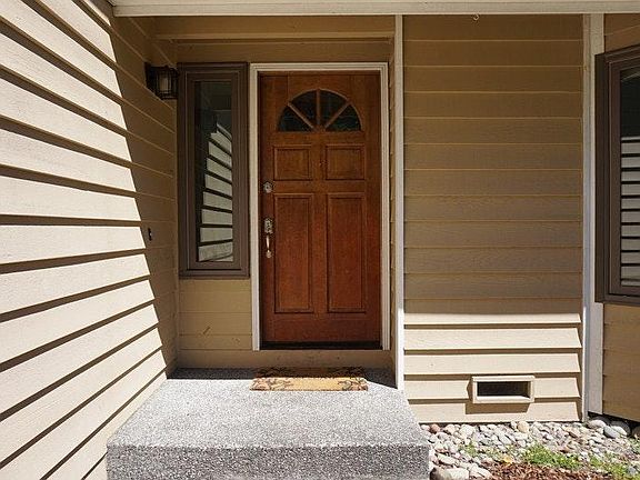 2nd image of 6525 182nd St SW