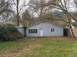 217 Broadway St, Rogue River, OR 97537