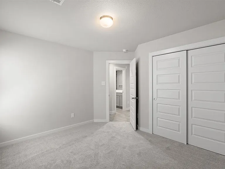 5630 Silverleaf Oak Ln — Photo 10