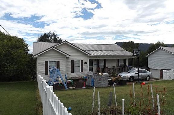 2nd image of 1621 Sevier Terrace Dr