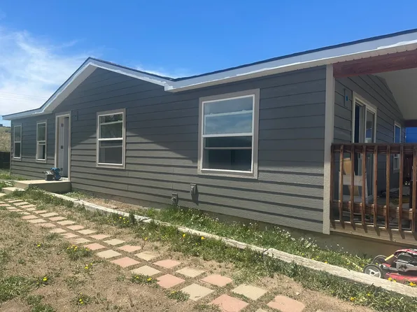 1130 Sunrise Ln, Craig, CO 81625