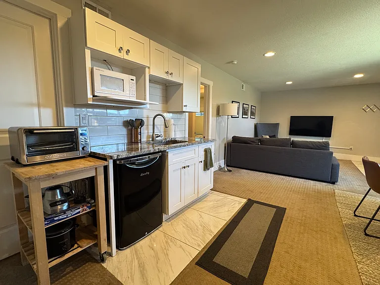 4170 W 10th Ave — Photo 10