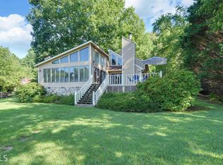 42 Landing Ln, Clayton, GA 30525