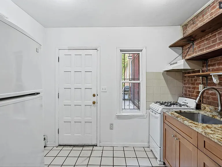 43 Fulton St #1 — Photo 9