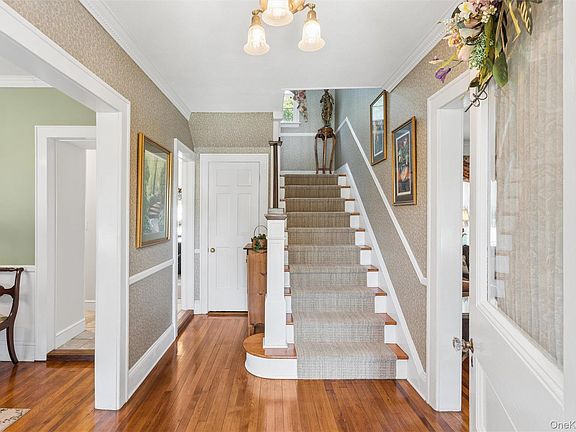 3rd image of 43 Beverly Road