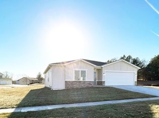 1255 Evergreen Rd, Bennet, NE 68317