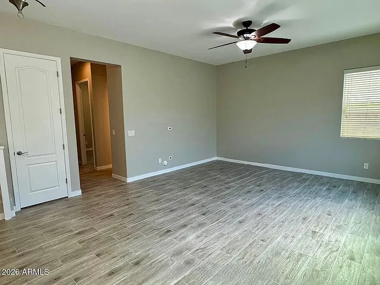 1433 E Lovebird Ln — Photo 4