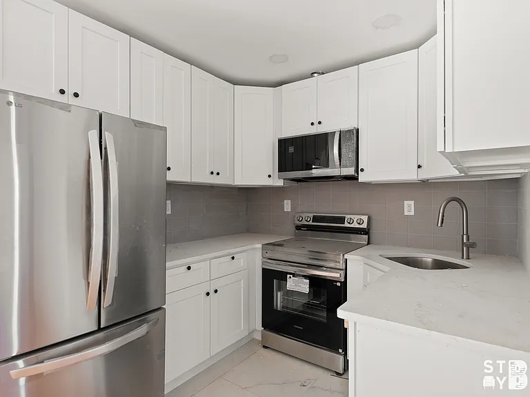 1150 E 85th St #2 — Photo 2