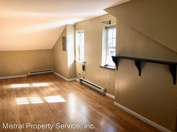 5th image of 75 Liberty St #75