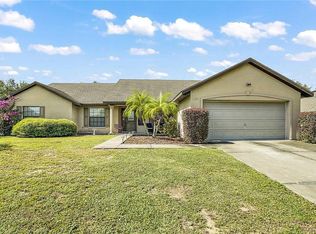 4530 Treasure Cay Rd, Tavares, FL 32778