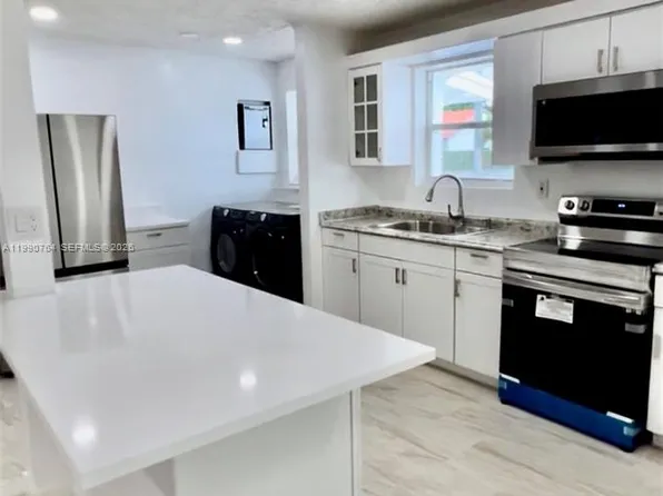 1800 SW 87th Ave, Miami, FL 33165