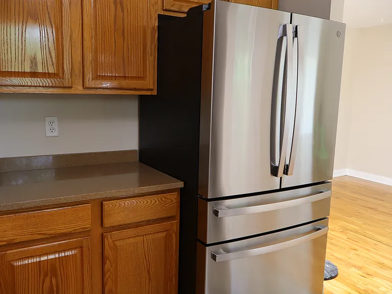 3327 SE 4th Ct — Photo 3
