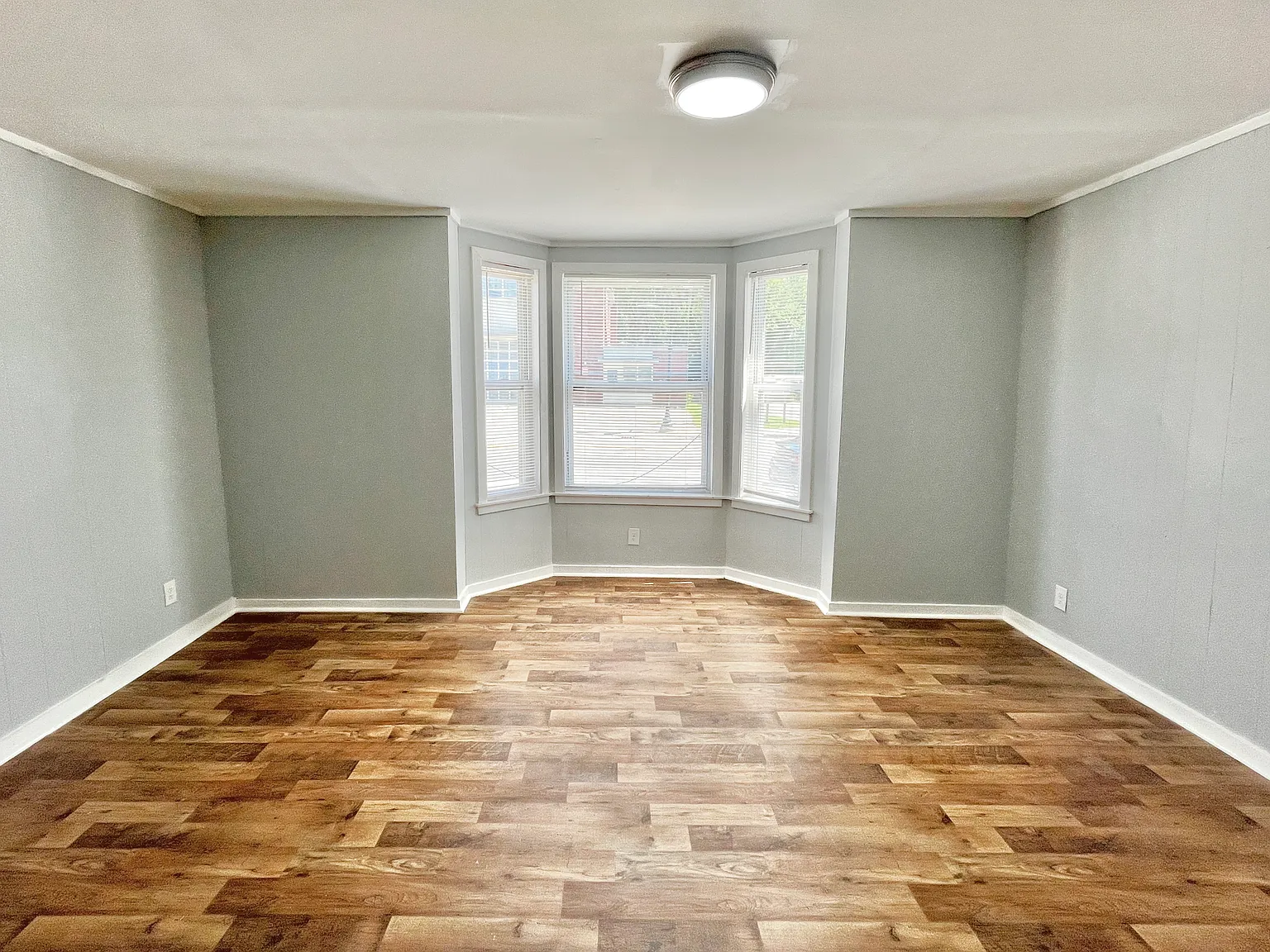 2 bed, $1,325 — Photo 3