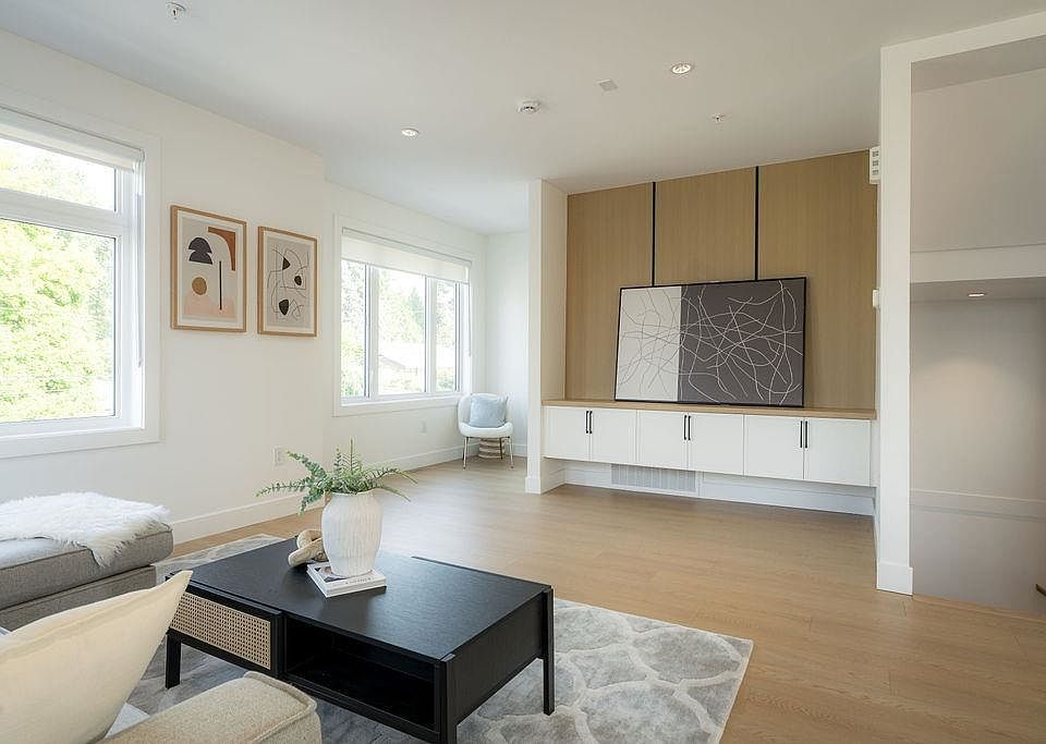 1st image of 7540 Briskham St #6
