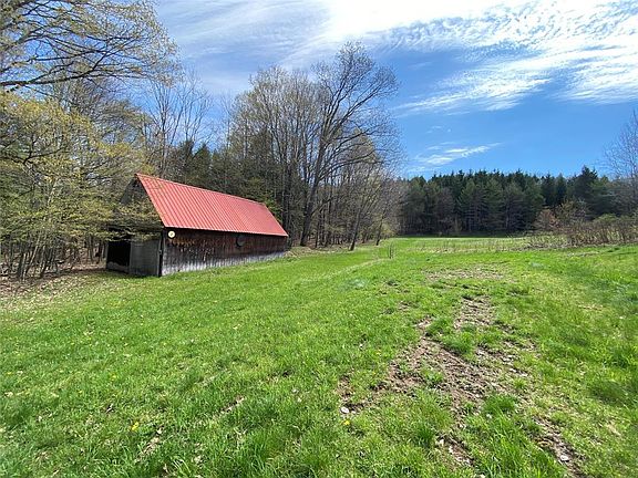 3rd image of 1502 County Highway 49