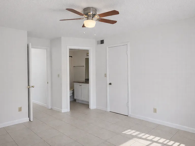 2926 S University Dr #6302 — Photo 9