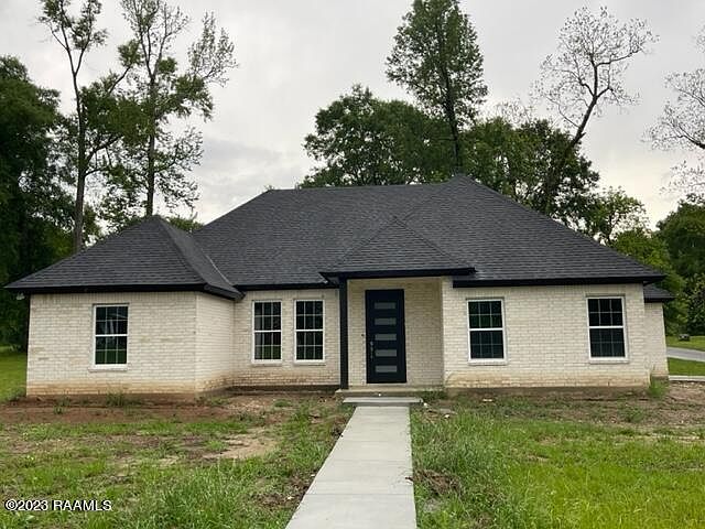 1st image of 667 Laddie James Cir