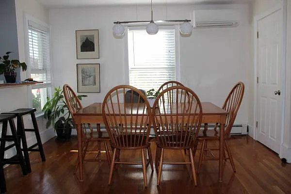 3 bed, $4,400 — Photo 4