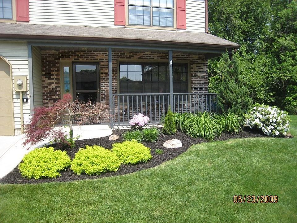End-unit Townhouse