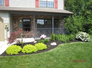11 Charlene Ct, Robbinsville, NJ 08691