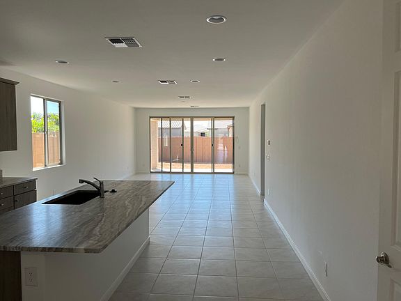 4th image of 1269 E Silver Reef Dr