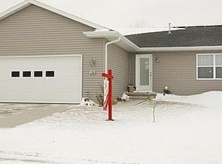 1190 Cardinal Dr, Marion, IA 52302