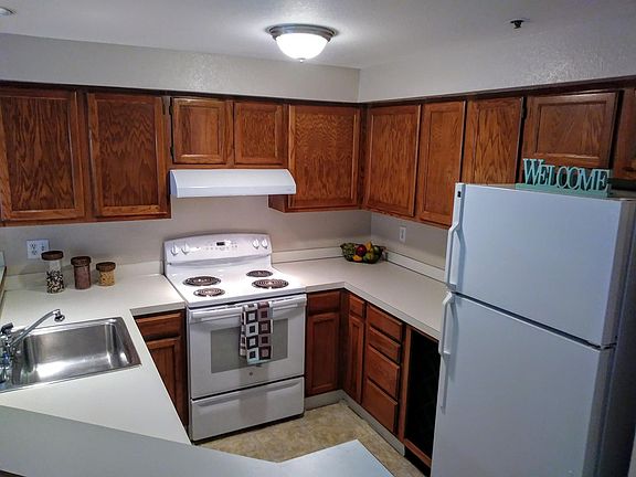 2nd image of 375 Bellevue Way SE APT 7
