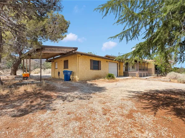 555 Mesquite Rd, Pinon Hills, CA 92372