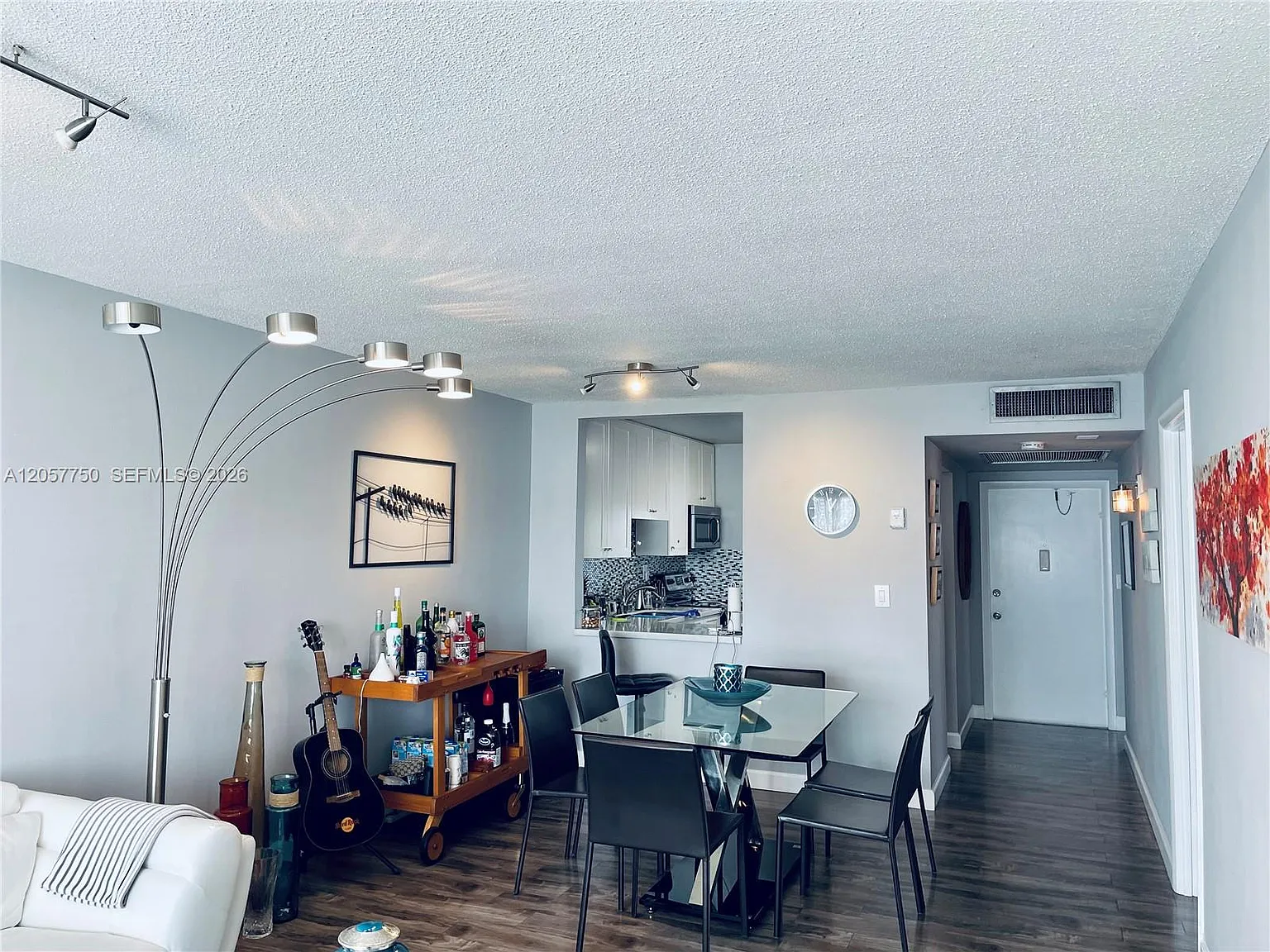 Sheridan Lakes Condo Apts — Photo 4