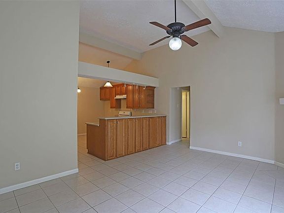 4th image of 11011 Shadowfield Dr