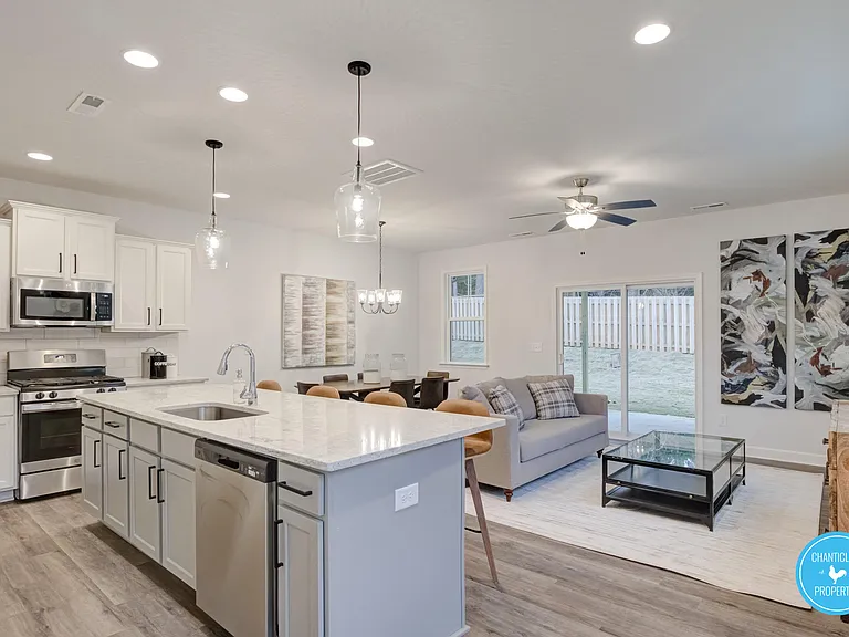 300 Conrad Ln #1 — Photo 6