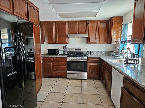 5th image of 12996 Pacoima Rd