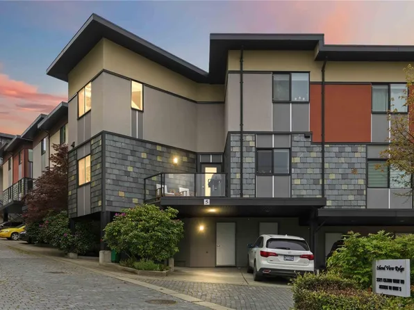 2321 Island View Rd #5, Central Saanich, BC V8Z 0C9