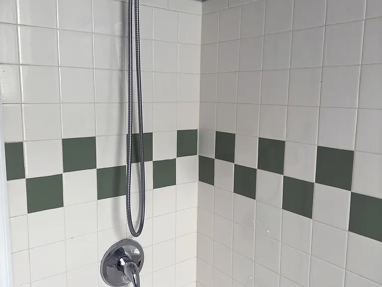 1528 S Hollywood St — Photo 16