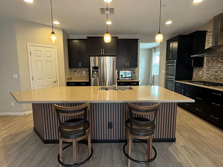 800 Valencia Ct — Photo 28