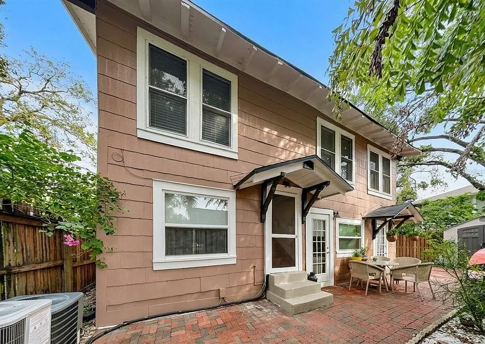 807 1/2 S Fremont Ave #UPPER