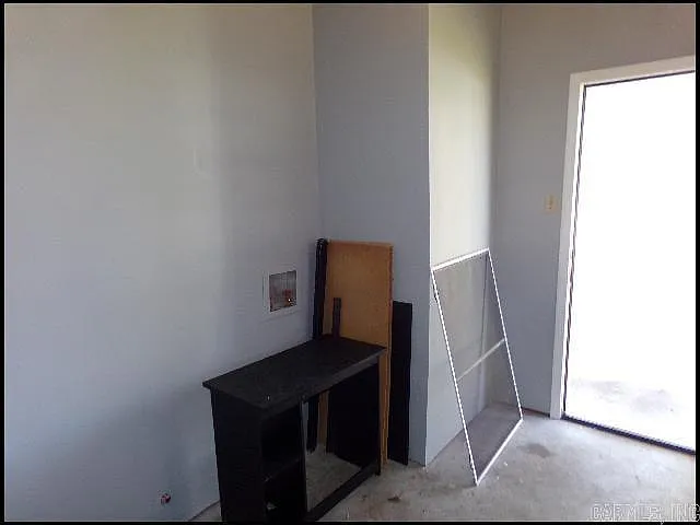 905 Norma Ct — Photo 17