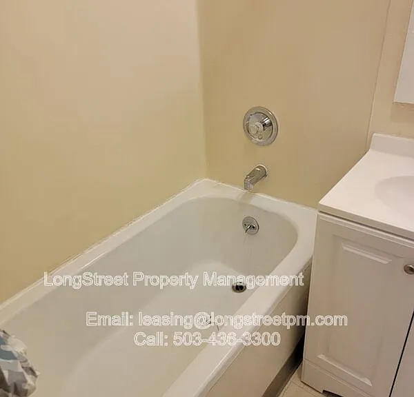 1745 NW Jackson Ave #4 — Photo 13