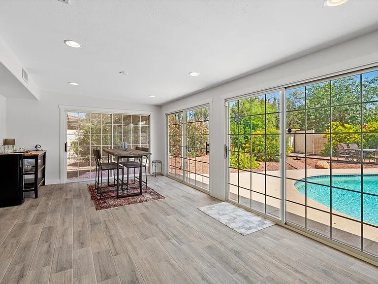8713 E Orange Blossom Ln — Photo 12