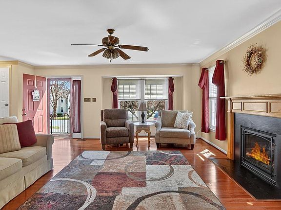 4th image of 2710 Price Rd