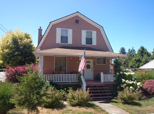 9927 37th Ave SW, Seattle, WA 98126