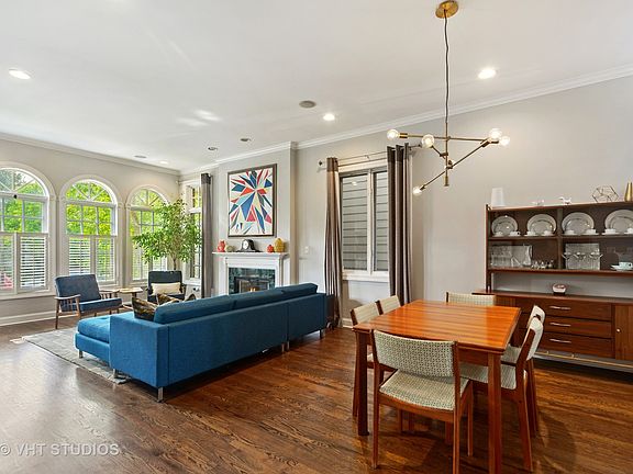 3rd image of 2532 W Pensacola Ave