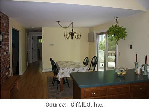 3rd image of 63 S Stonybrook Dr