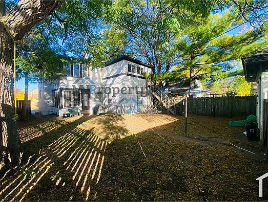 5th image of 416 Daly St #2