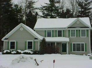 45 Macaulay Ln, Niskayuna, NY 12309