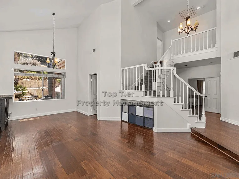 1690 Mountain Pass Cir — Photo 6